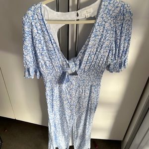 Lost and wonder baby blue floral midi dress with tie front and peek a boo back.